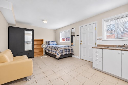 650 70Th Avenue W, Vancouver, BC 