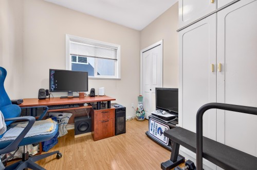 650 70Th Avenue W, Vancouver, BC 
