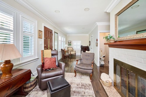 81 19Th Avenue E, Vancouver, BC 