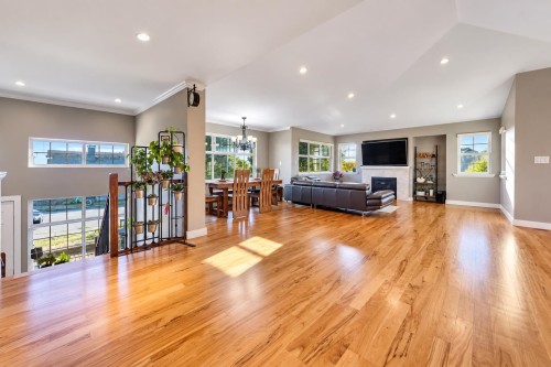 2245 Gale Avenue, Coquitlam, BC 