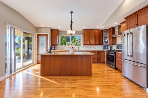 2245 Gale Avenue, Coquitlam, BC 