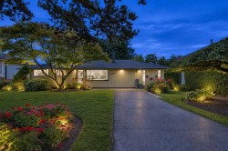2161 Floralynn Crescent  North Vancouver, BC V7J 2W3