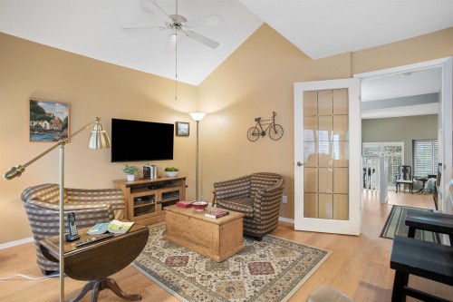 7561 Manitoba Street, Vancouver, BC 