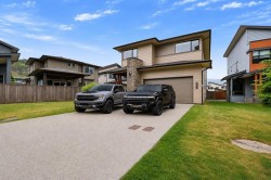 39340 Falcon Crescent Squamish, BC V8B 0Y9
