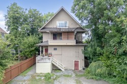 236 W 12th Avenue  Vancouver, BC V5Y 1T8