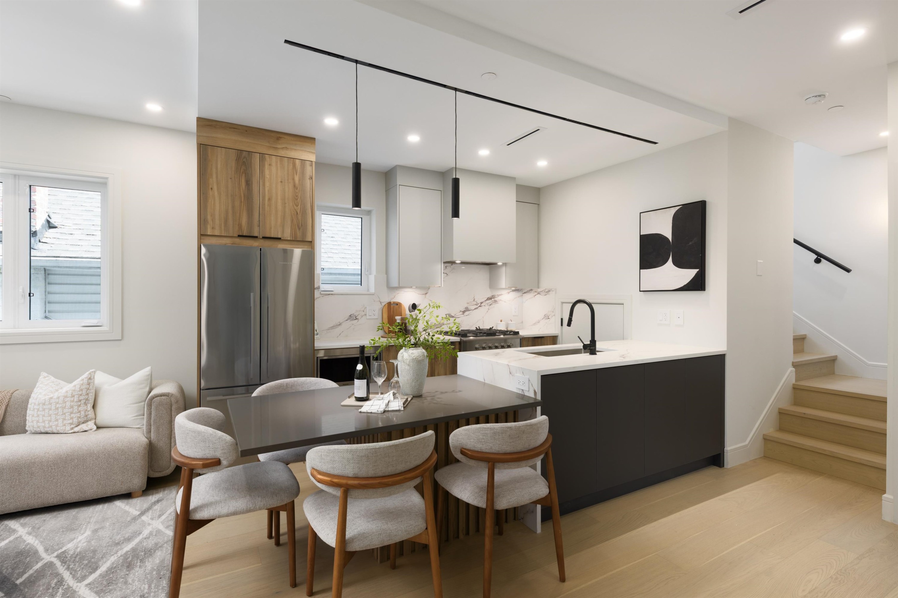 2066 1St Avenue E, Vancouver, BC