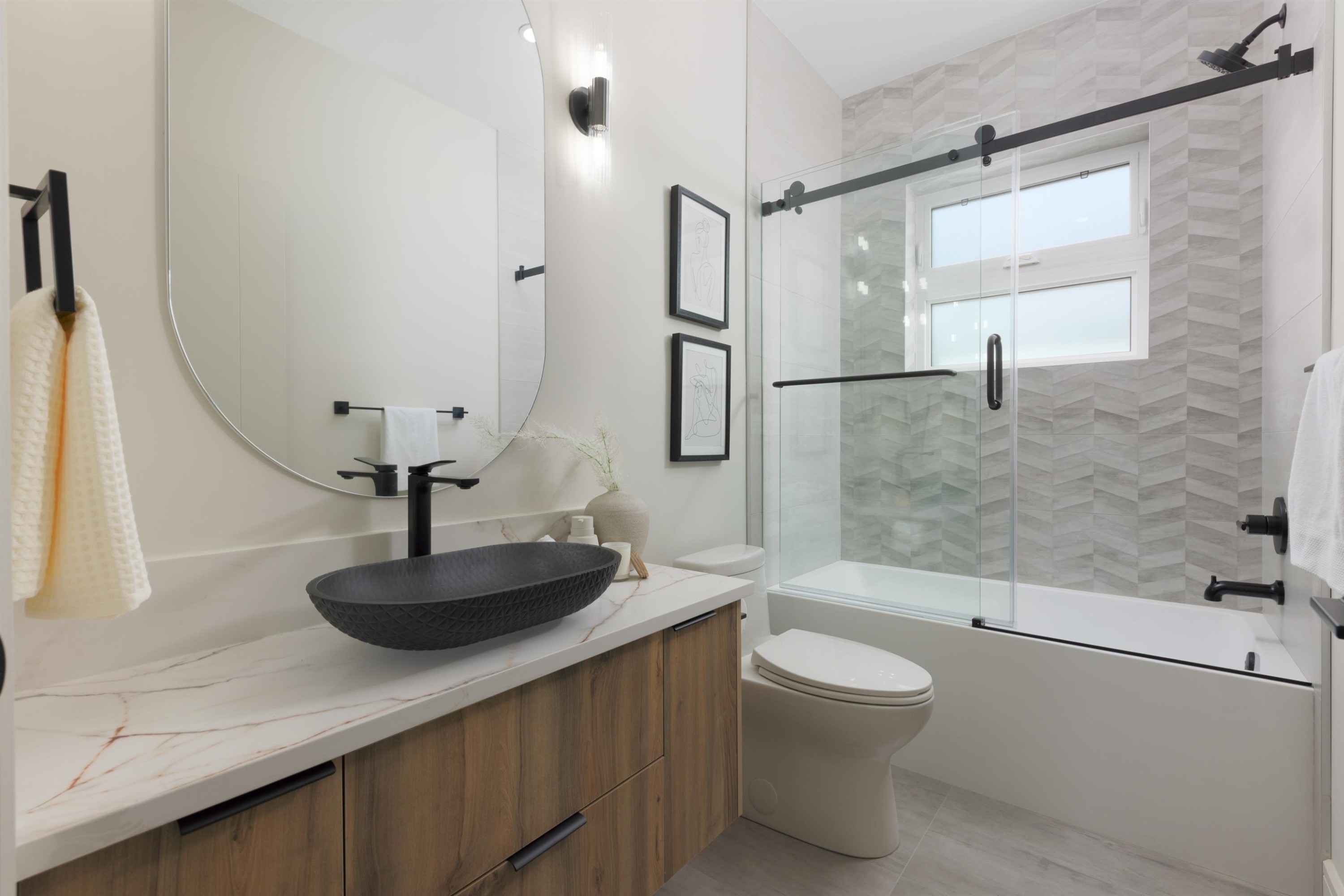 2068 1St Avenue E, Vancouver, BC