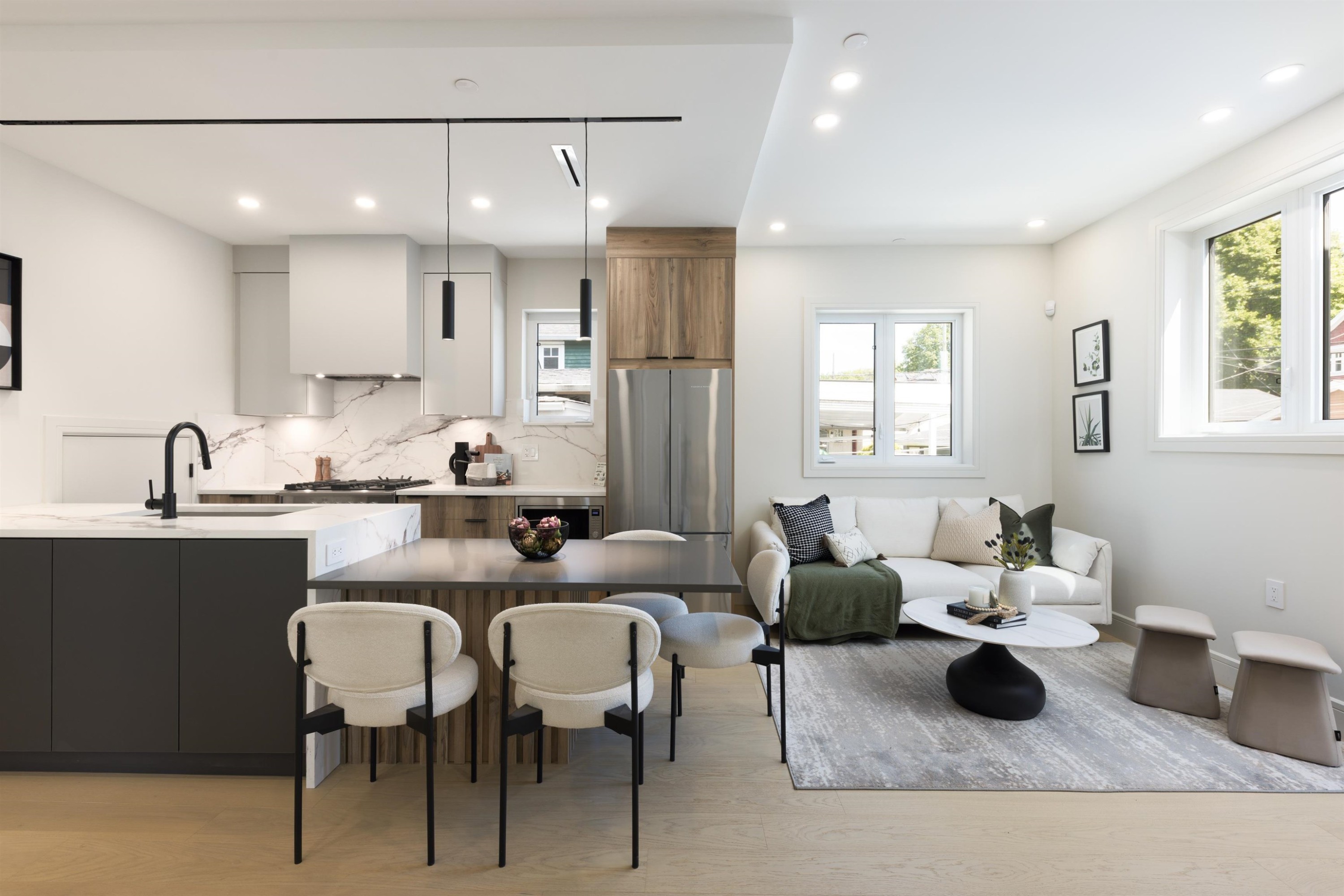 2068 1St Avenue E, Vancouver, BC