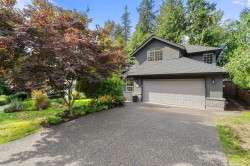 1617 Emerson Court  North Vancouver, BC V7H 2Y6