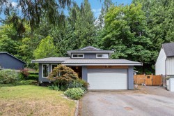 19750 Wildwood Crescent NPitt Meadows, BC V3Y 1M4