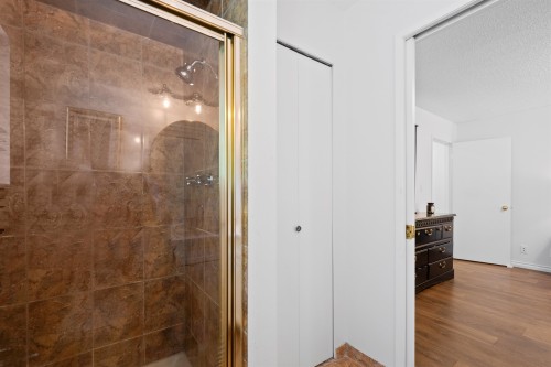 3336 Manning Crescent, North Vancouver, BC 