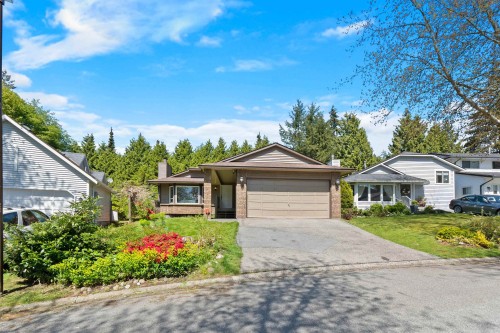 3336 Manning Crescent, North Vancouver, BC 