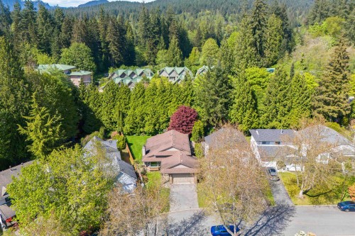 3336 Manning Crescent, North Vancouver, BC 