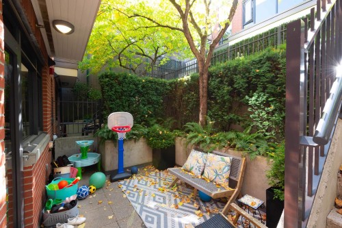 1088 7Th Avenue W, Vancouver, BC 