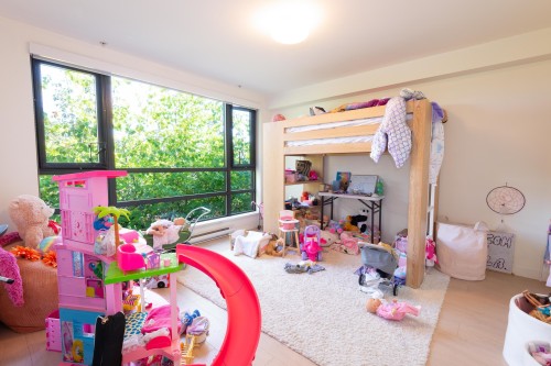 1088 7Th Avenue W, Vancouver, BC 