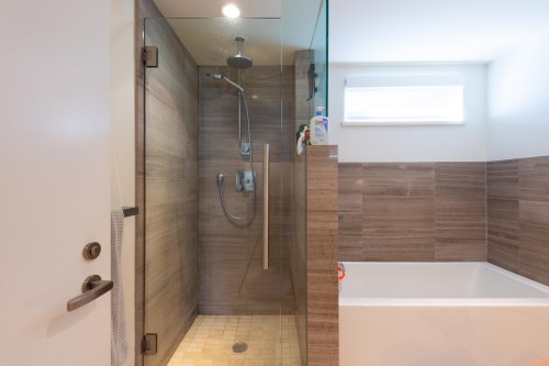 1088 7Th Avenue W, Vancouver, BC 
