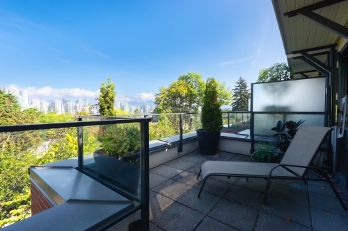 1088 7Th Avenue W, Vancouver, BC 