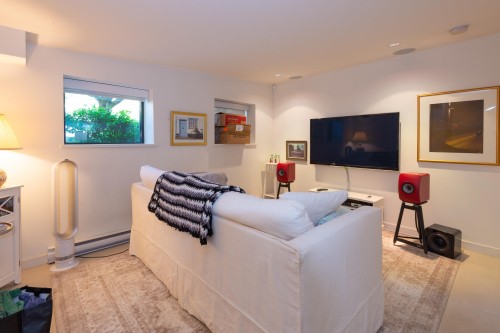 1088 7Th Avenue W, Vancouver, BC 