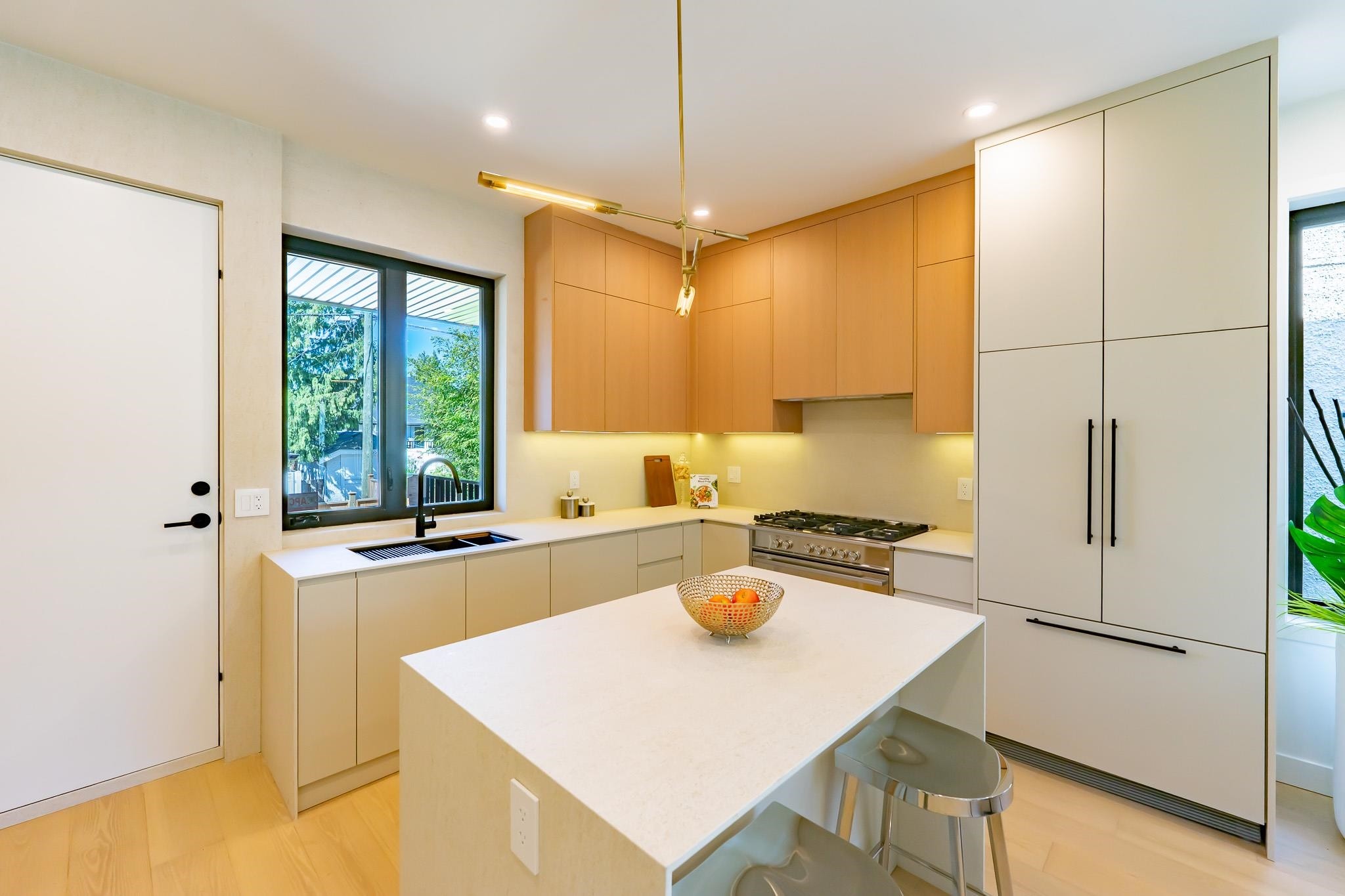 6577 Lime Street, Vancouver, BC