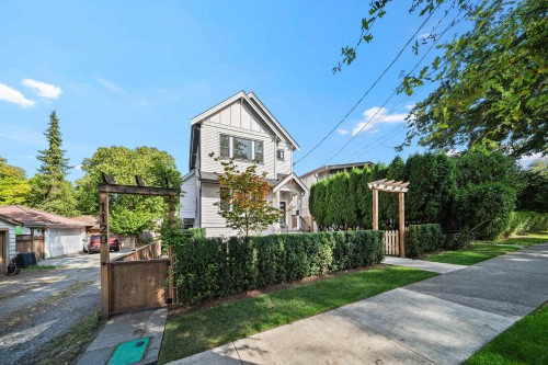 1131 23Rd Avenue E, Vancouver, BC 