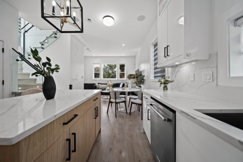 1131 23Rd Avenue E, Vancouver, BC 