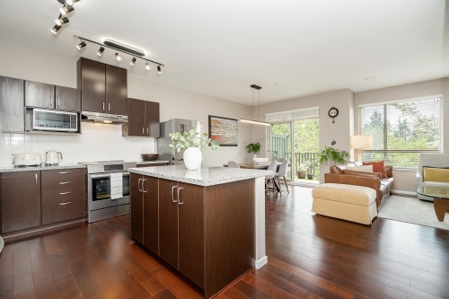 6-3138 Dayanee Springs Boulevard  Coquitlam, BC V3E 0B6