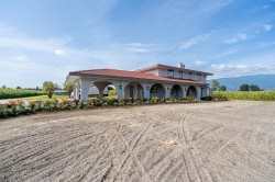 14017 Hale Road Pitt Meadows, BC V3Y 1Z1