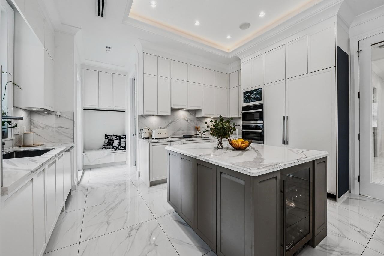 2867 44Th Avenue W, Vancouver, BC