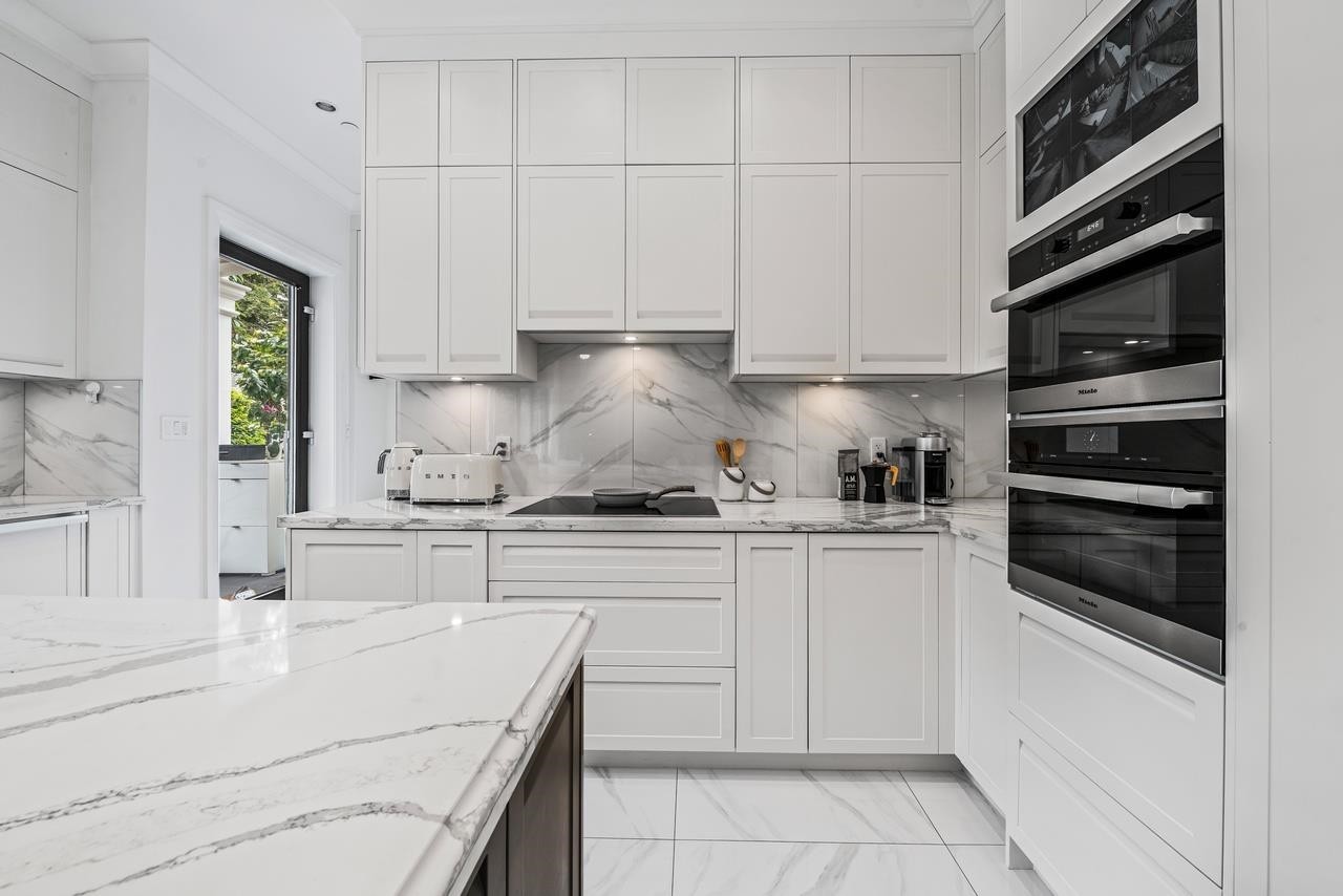 2867 44Th Avenue W, Vancouver, BC