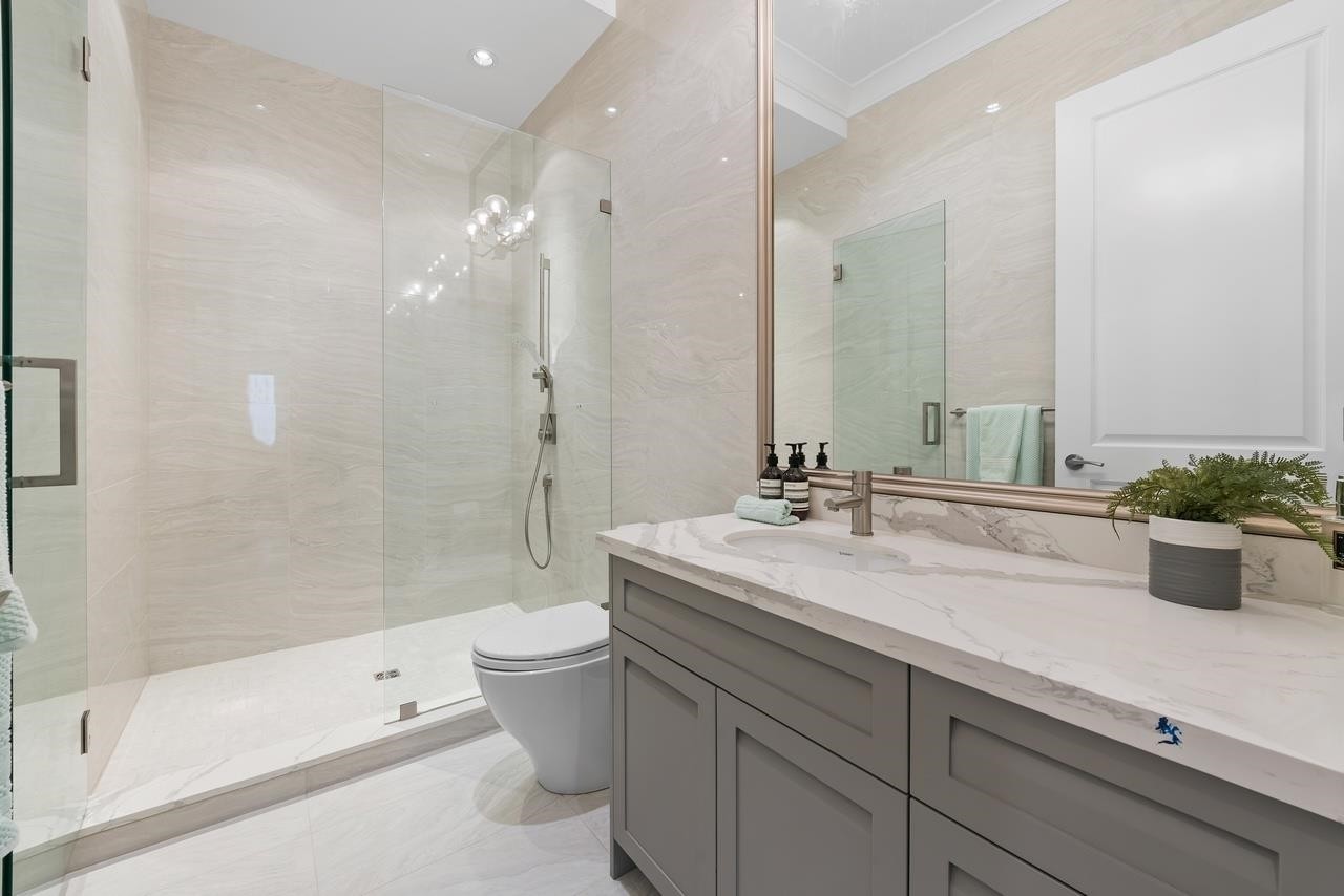 2867 44Th Avenue W, Vancouver, BC