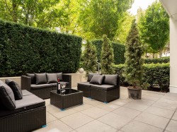 2-1777 7th Avenue W Vancouver, BC V6J 0E5