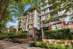 403-2137 10th Avenue W Vancouver, BC V6K 4W4