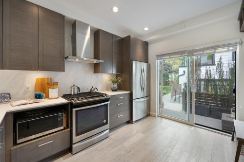 501 44Th Avenue E, Vancouver, BC 