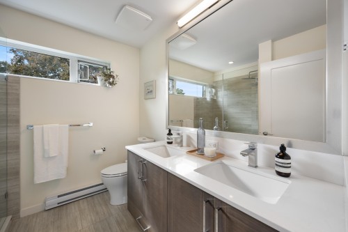 501 44Th Avenue E, Vancouver, BC 