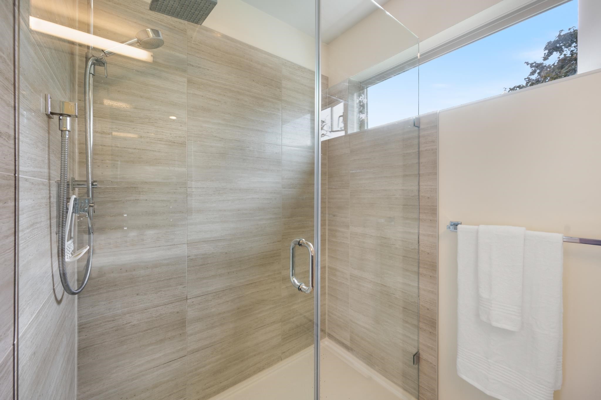 501 44Th Avenue E, Vancouver, BC
