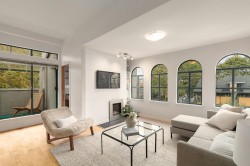 301-700 Pender Street E Vancouver, BC V6A 1V7
