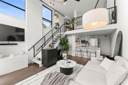 401-1 Cordova Street EVancouver, BC V6A 4M3