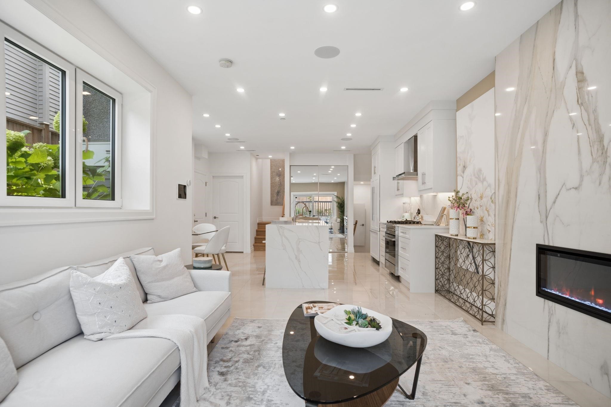 2523 8Th Avenue W, Vancouver, BC