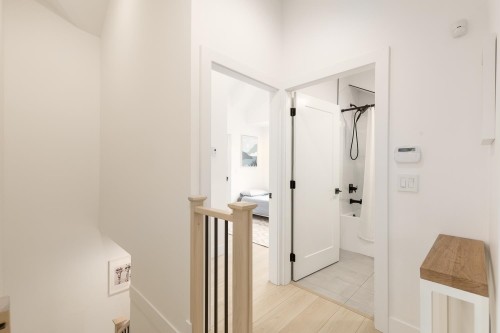 1727 22Nd Avenue E, Vancouver, BC 