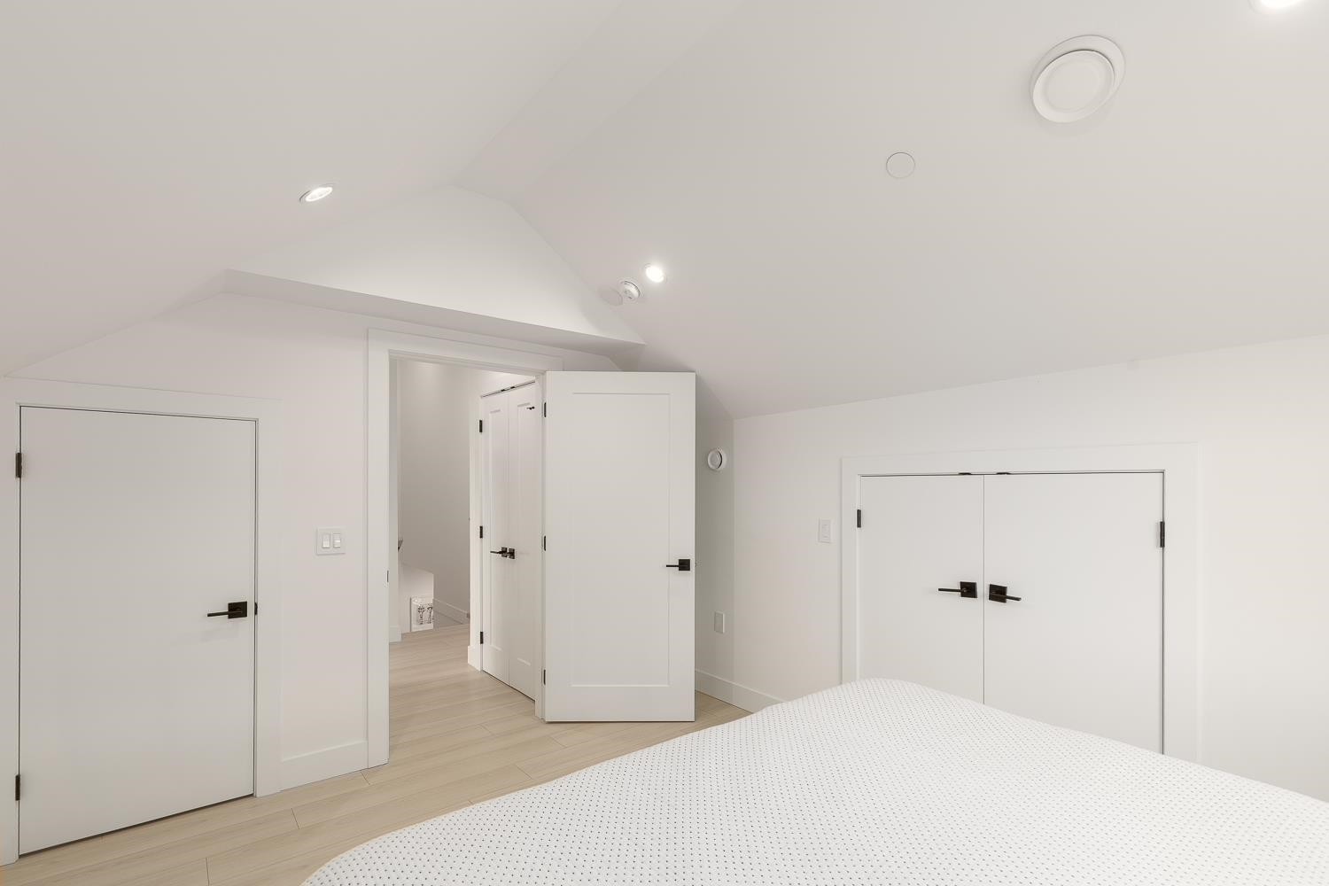 1727 22Nd Avenue E, Vancouver, BC