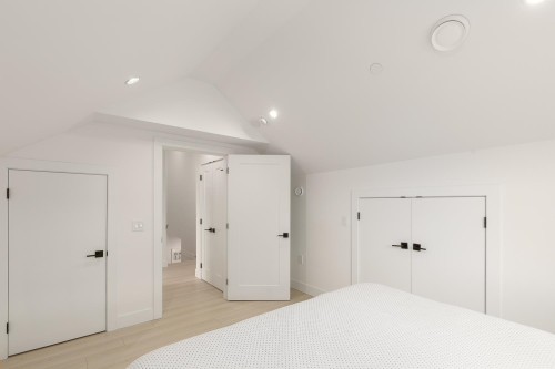1727 22Nd Avenue E, Vancouver, BC 