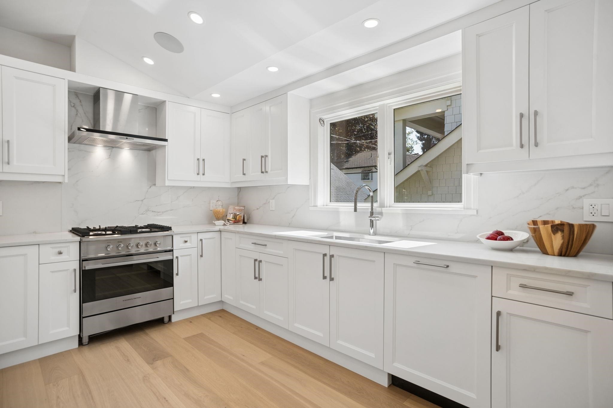 2012 15Th Avenue W, Vancouver, BC