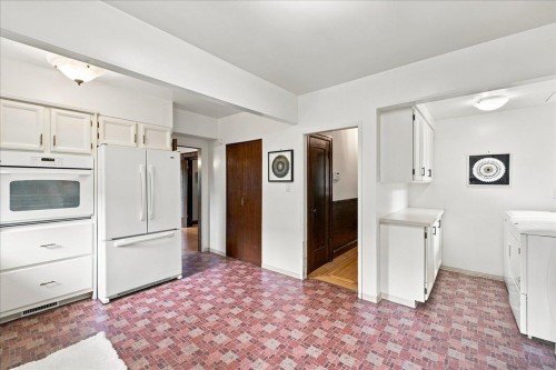 5584 Maple Street, Vancouver, BC 