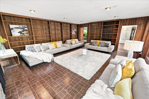 5584 Maple Street, Vancouver, BC 