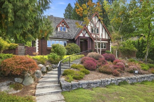 5584 Maple Street, Vancouver, BC 