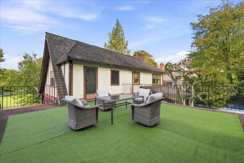 5584 Maple Street, Vancouver, BC 