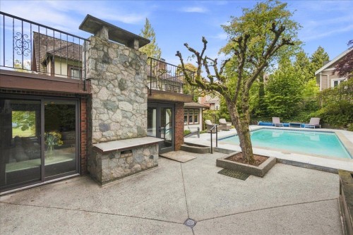 5584 Maple Street, Vancouver, BC 