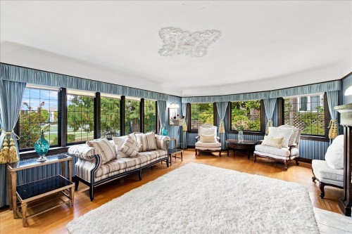 5584 Maple Street, Vancouver, BC 