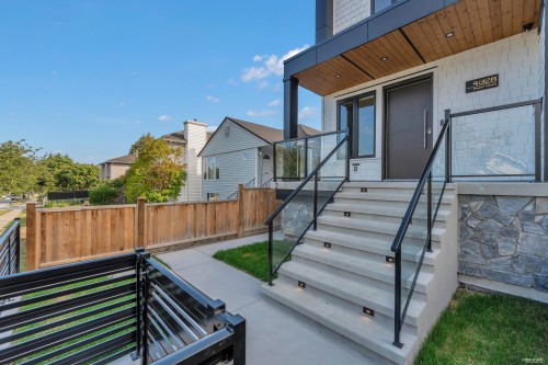 4328 Rupert Street, Vancouver, BC 