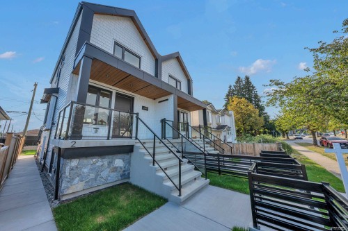 4328 Rupert Street, Vancouver, BC 